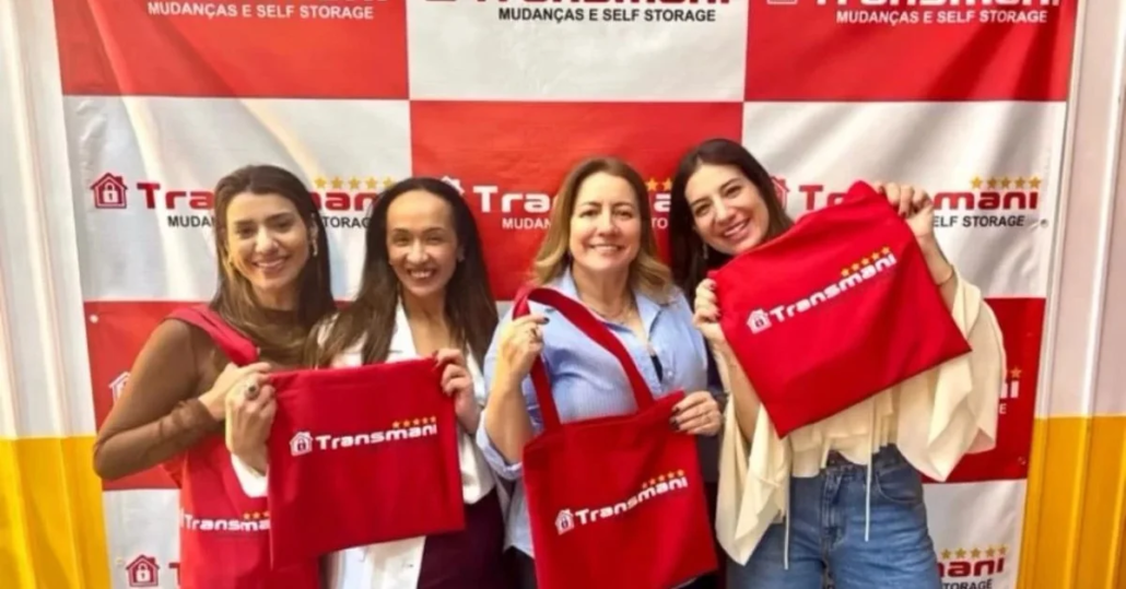 3. Como o transporte prepara o terreno para a guarda segura Um transporte bem executado já começa pensando na etapa seguinte: a forma como o