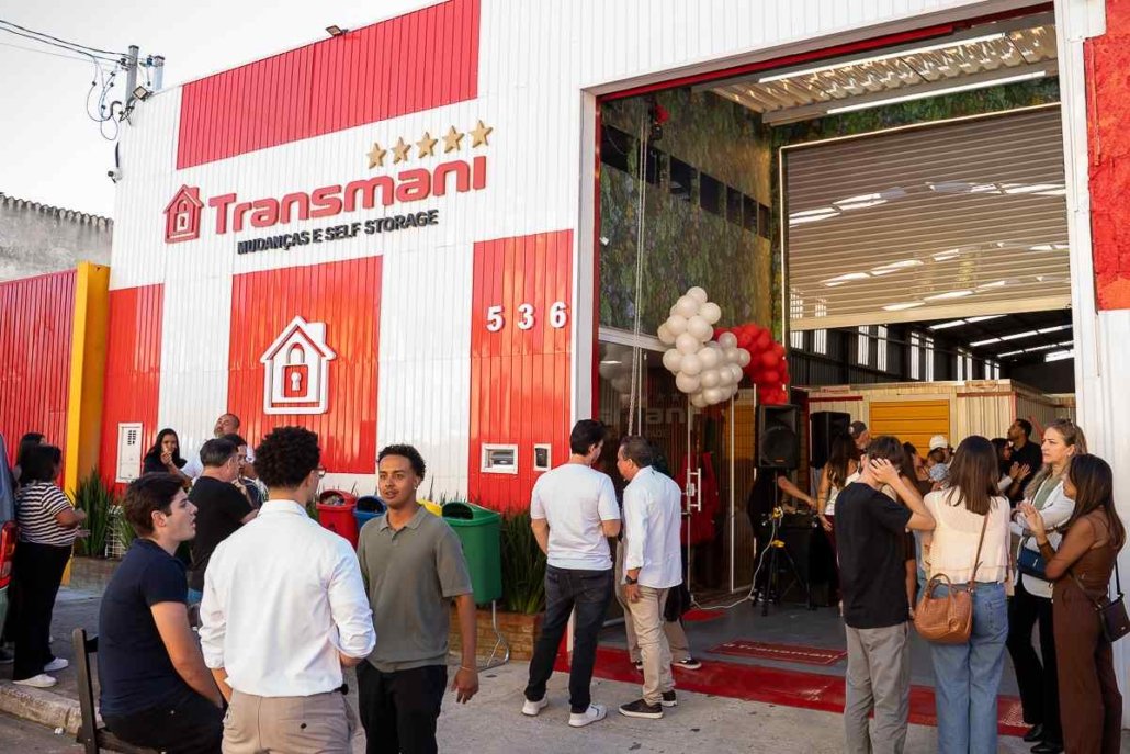 2. O que pode dar errado quando essas etapas são separadas Quando o transporte é feito por uma empresa e o armazenamento por outra, os itens