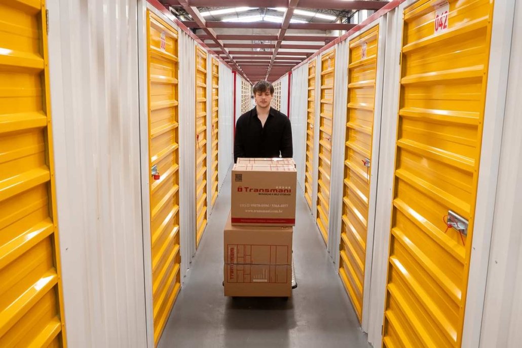 5. Vantagens de contratar uma empresa especializada Contratar uma empresa especializada em mudanças residenciais traz vantagens que vão muit